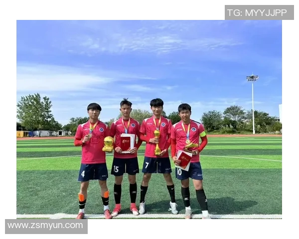 从孤儿到球场之星被父母遗弃的少年如何逆袭成足球传奇