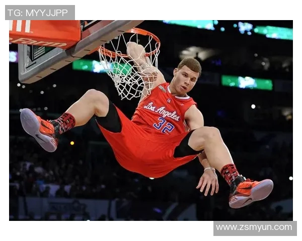 足球明星能否在篮球场上展现扣篮技巧的精彩瞬间探讨